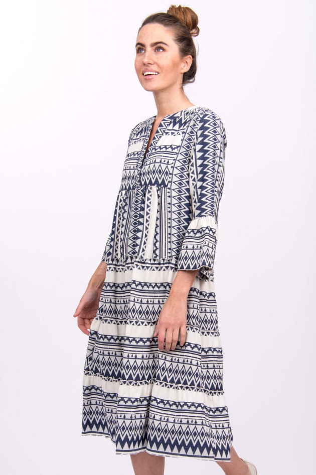 Flowers for Friends Besticktes Kleid in Natur/Navy gemustert