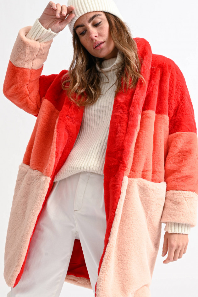 French Connection Fake Fur Mantel mit Farbverlauf in Rot/Lachs/Rosa