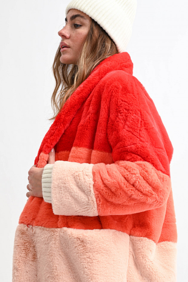 French Connection Fake Fur Mantel mit Farbverlauf in Rot/Lachs/Rosa