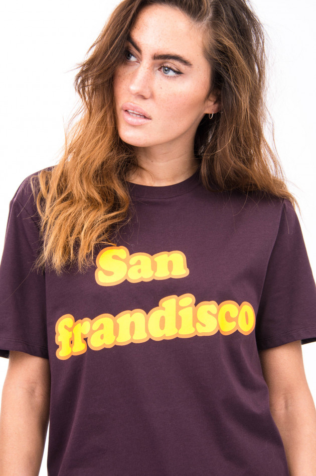 French Connection T-Shirt SAN FRANDISCO in Berry