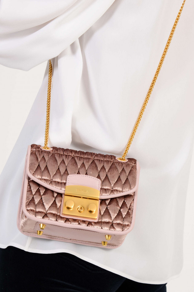 Furla Tasche mit gestepptem Samt in Rosa