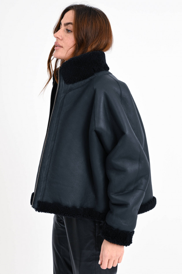 Furry Shearling Wendejacke NIKI in Schwarz