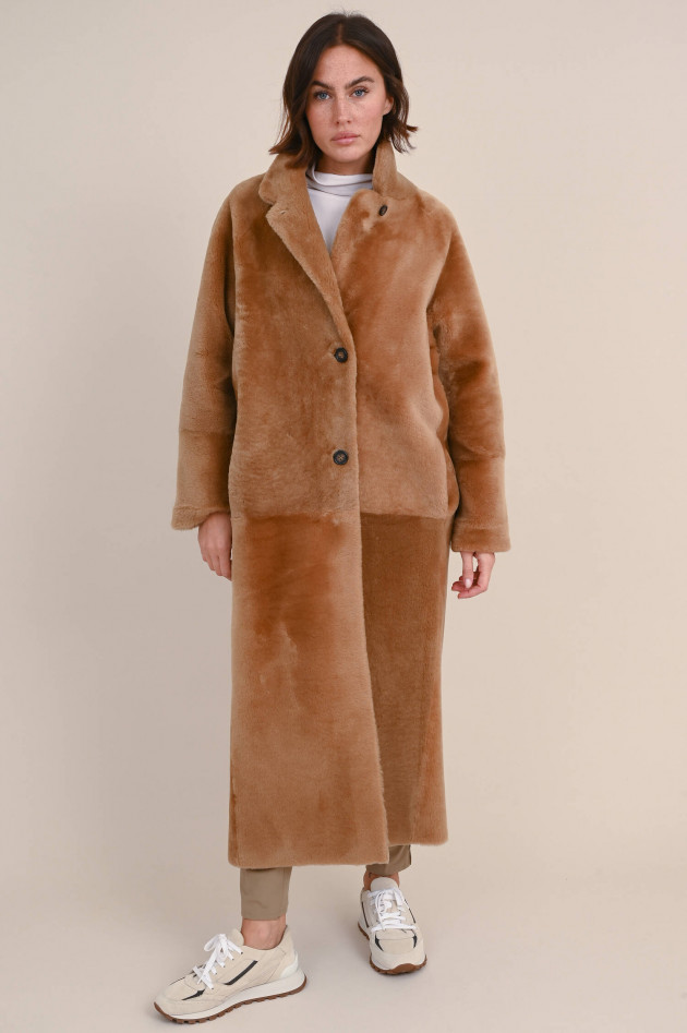 Furry Wende Lammfellmantel ELDA in Camel/Ecru