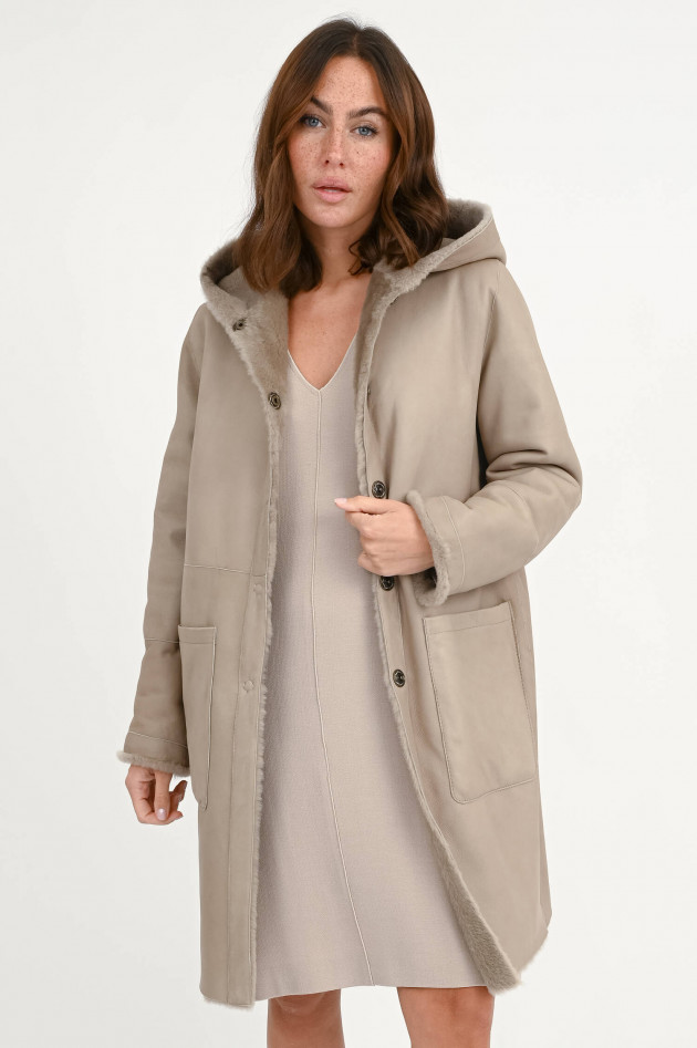 Furry Wendemantel EVELYN in hellem Taupe