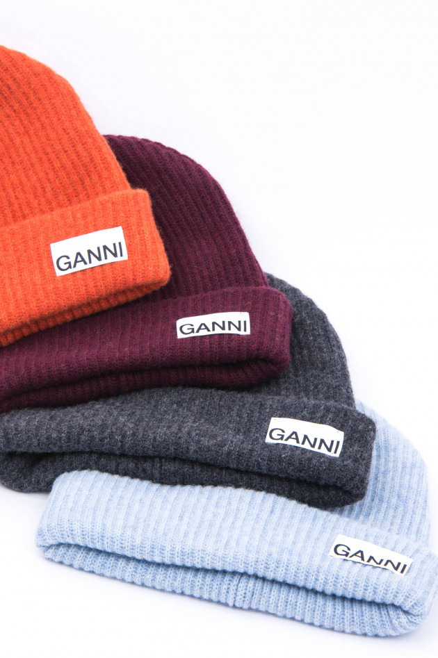 Ganni Beanie mit Logo-Patch in Rot-Orange