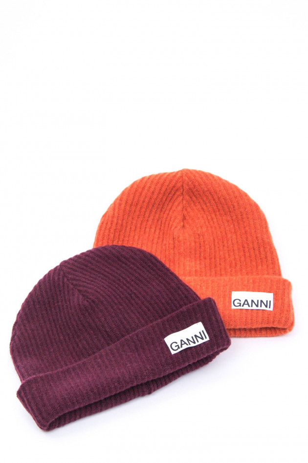 Ganni Beanie mit Logo-Patch in Rot-Orange