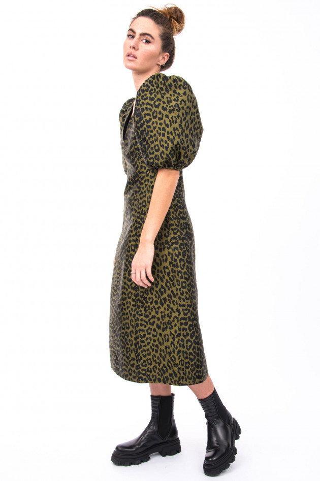 Ganni Kleid mit schmaler Silhouette in Oliv/Schwarz