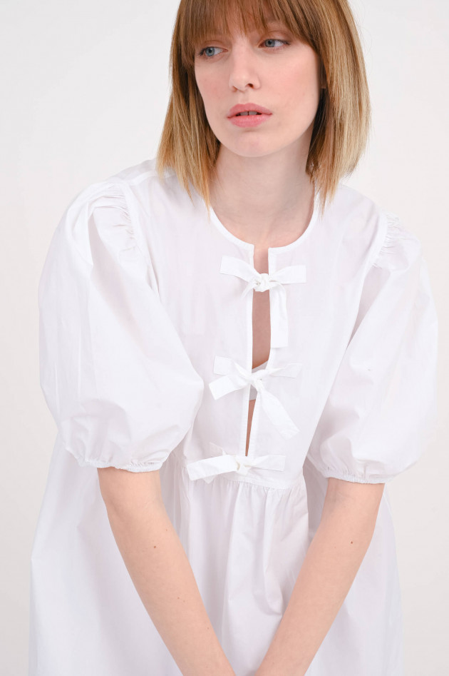 Ganni Kleid mit Schleifendetails in Weiß