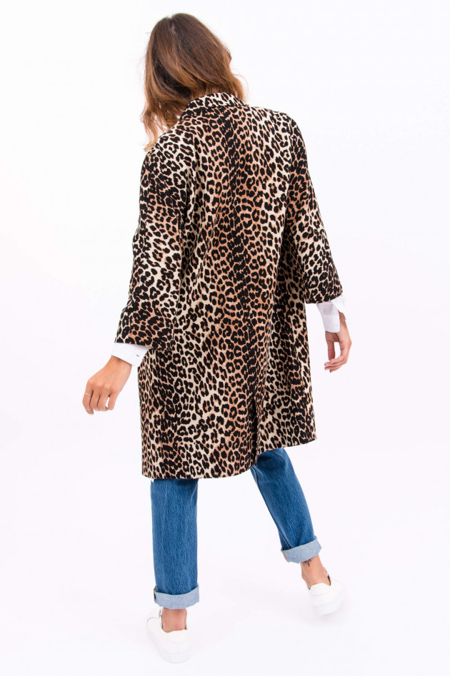 Ganni Mantel mit Animal-Print in Beige/Schwarz