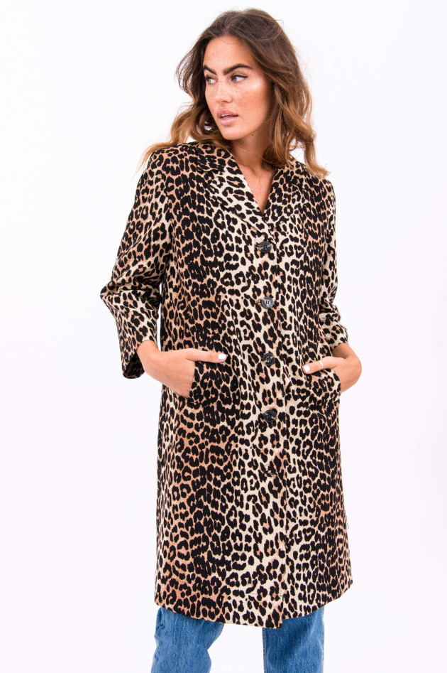 Ganni Mantel mit Animal-Print in Beige/Schwarz