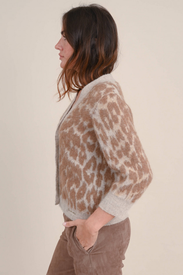 Ganni Strickjacke mit Leo Print in Beige/Braun