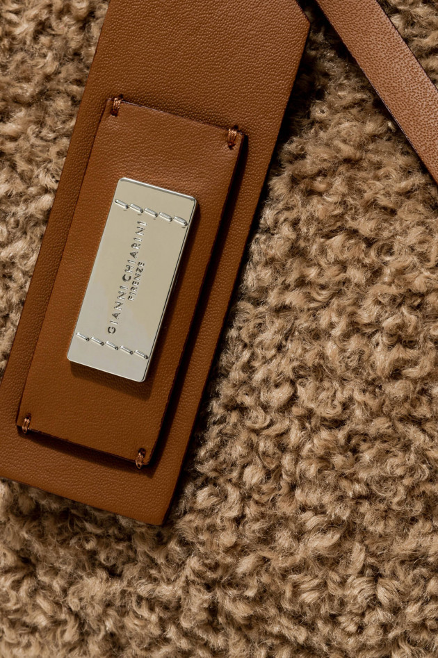 Gianni Chiarini Shopping-Bag ATENA mit Teddy-Oberfläche in Camel