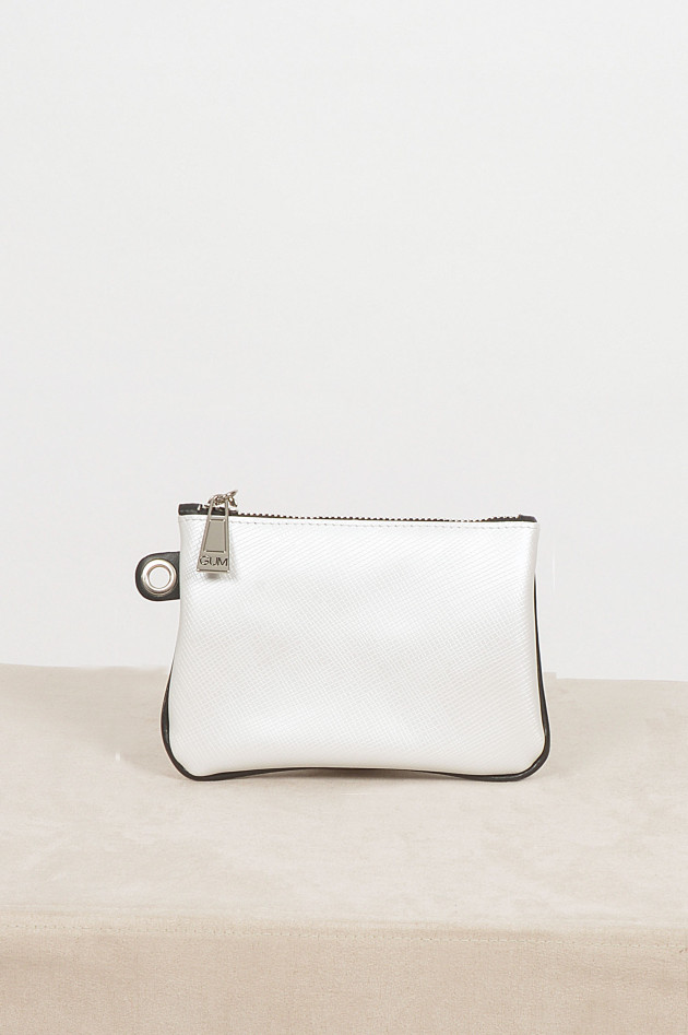 GUM Clutch mit Anhänger in Weiß