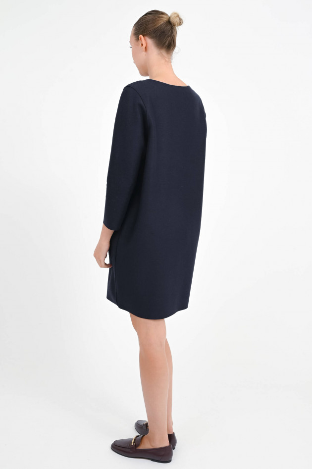 Harris Wharf London Kleid aus reiner Wolle in Navy