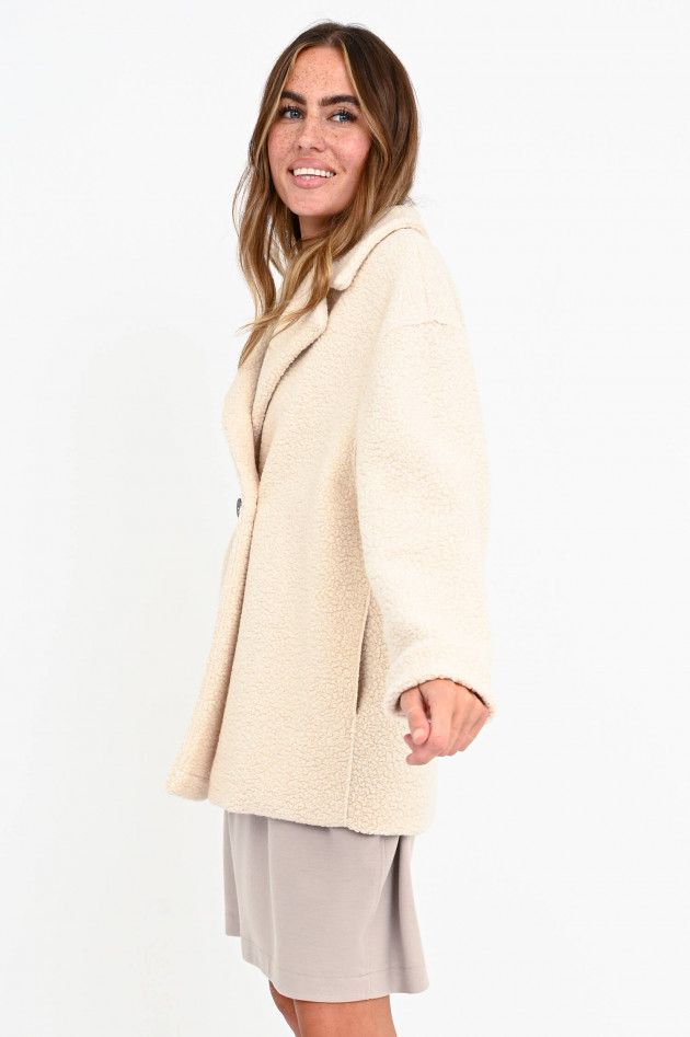 Harris Wharf London Kurze Teddyfell-Jacke in Creme