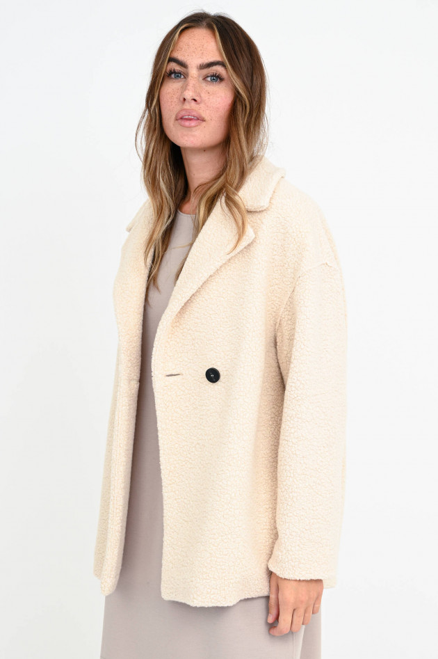 Harris Wharf London Kurze Teddyfell-Jacke in Creme