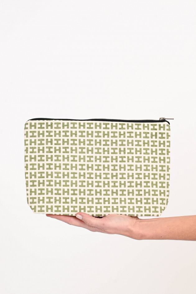 Hemisphere Canvas Clutch in Salbeigrün gemustert