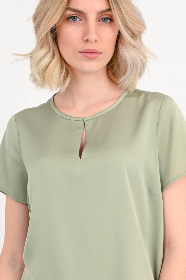 Hemisphere Kurzarm Seidenshirt in Salbeigrün