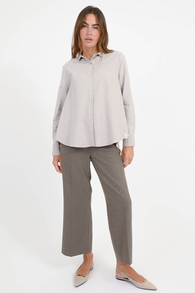 Henry Christ Weiche Baumwollbluse mit Mikrostreifen in Taupe
