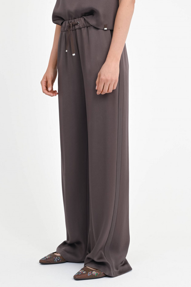 Herno Hose in Satin-Optik in Chocolate