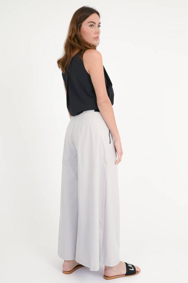 Herno Wide-Leg Hose mit Bundfalten in Hellgrau