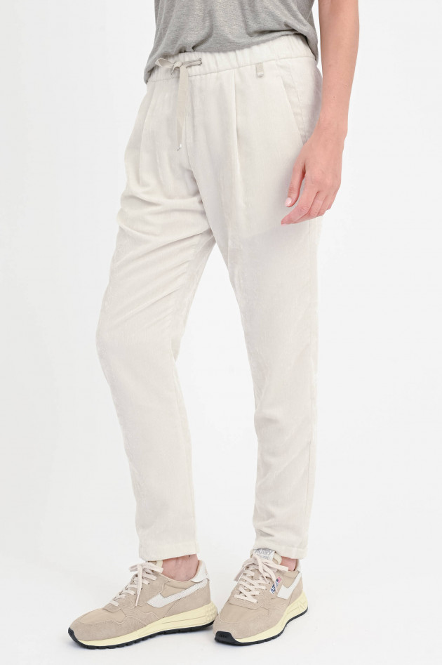 Herno Samt-Hose mit dezentem Glitzer in Creme