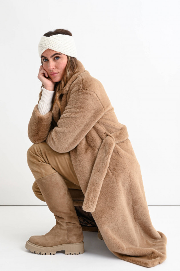 Herno Fake Fur-Mantel mit Bindegürtel in Camel