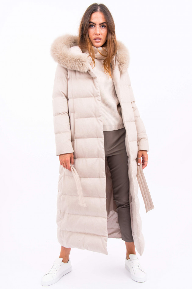 Herno Langer Daunenmantel in Hellbeige