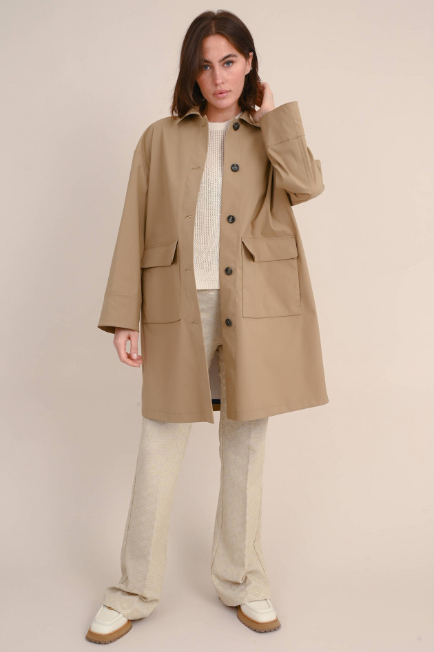 Herno Mantel mit aufgesetzten Taschen in Camel