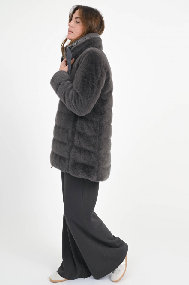 Herno Faux Fur Kurzmantel in Anthrazit