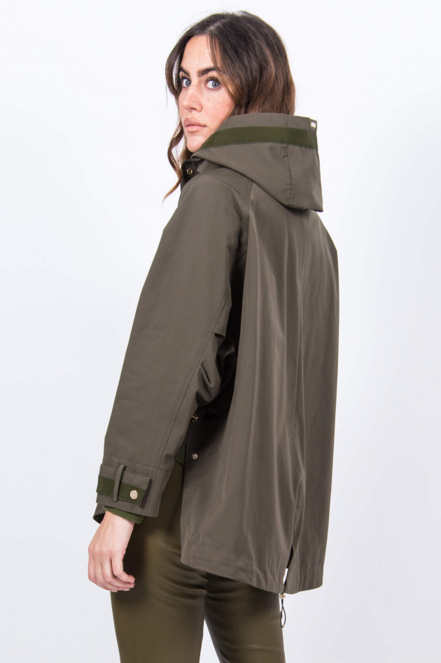 Herno Kurzer Parka in Oliv