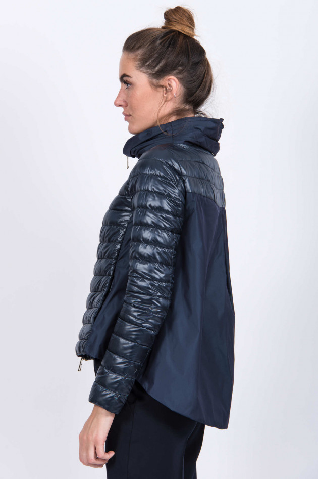 Herno Leichte Daunenjacke mit Stehkragen in Navy