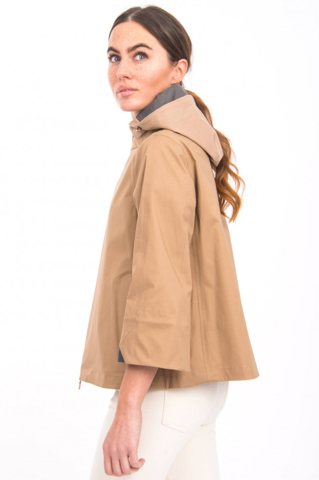 Herno Ausgestellte Jacke in Camel