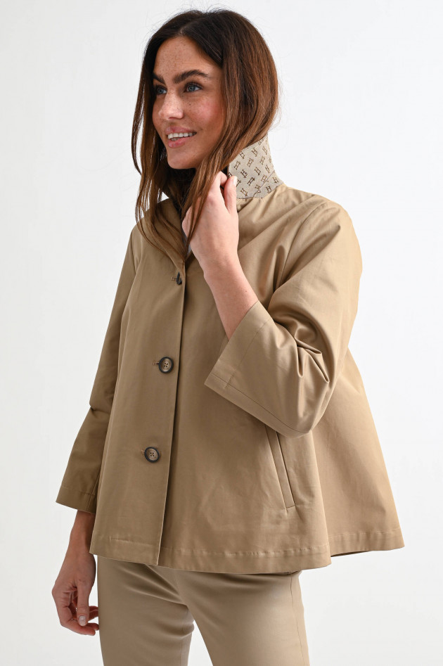 Herno Ausgesteltle Jacke mit Falten in Camel