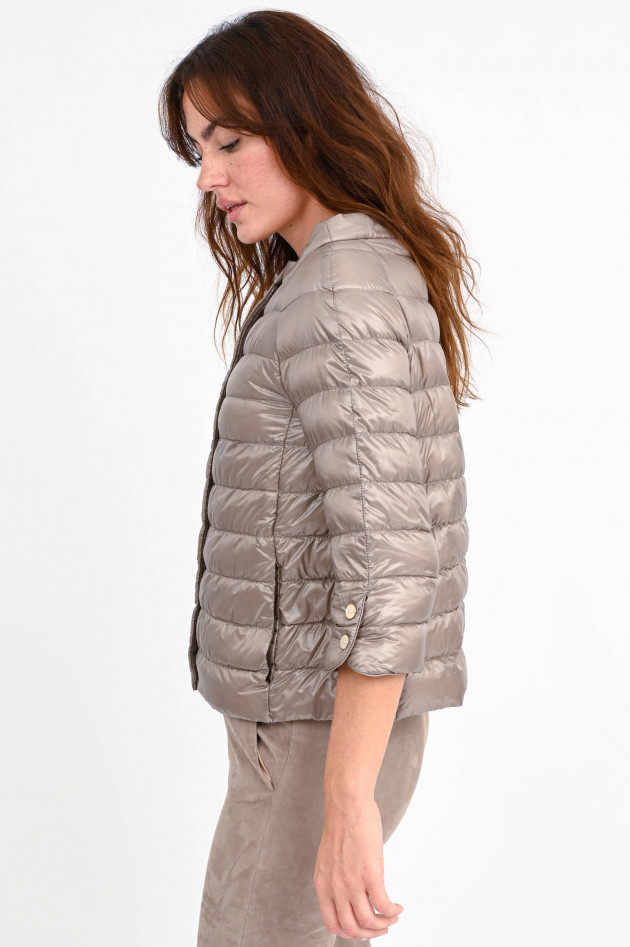 Herno Daunenstepp-Jacke mit U-Boot-Ausschnitt in Taupe