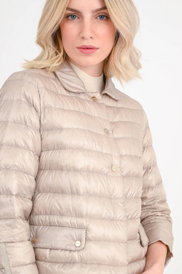 Herno Kurze Daunenjacke in Beige