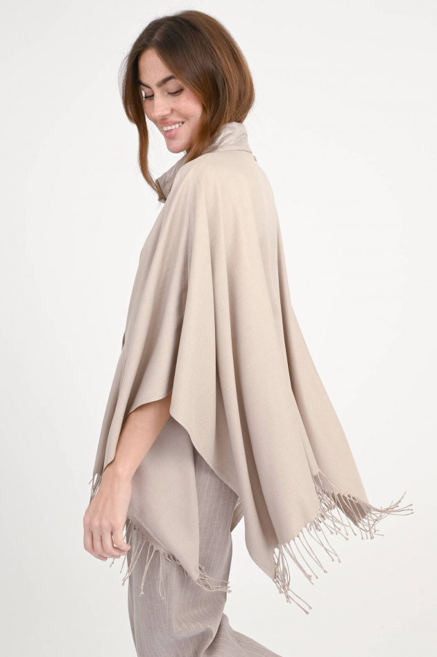 Herno Seiden-Poncho mit Fransen in Chantilly