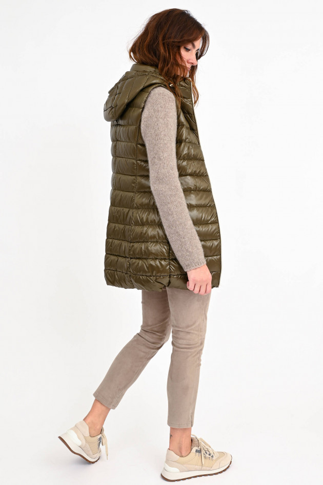 Herno Langes Daunenstepp-Gilet in Oliv