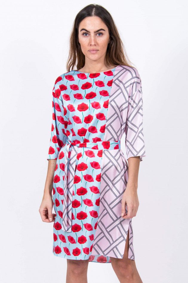 herzen´S angelegenheiten Seidenkleid in Hellblau/Rot gemustert