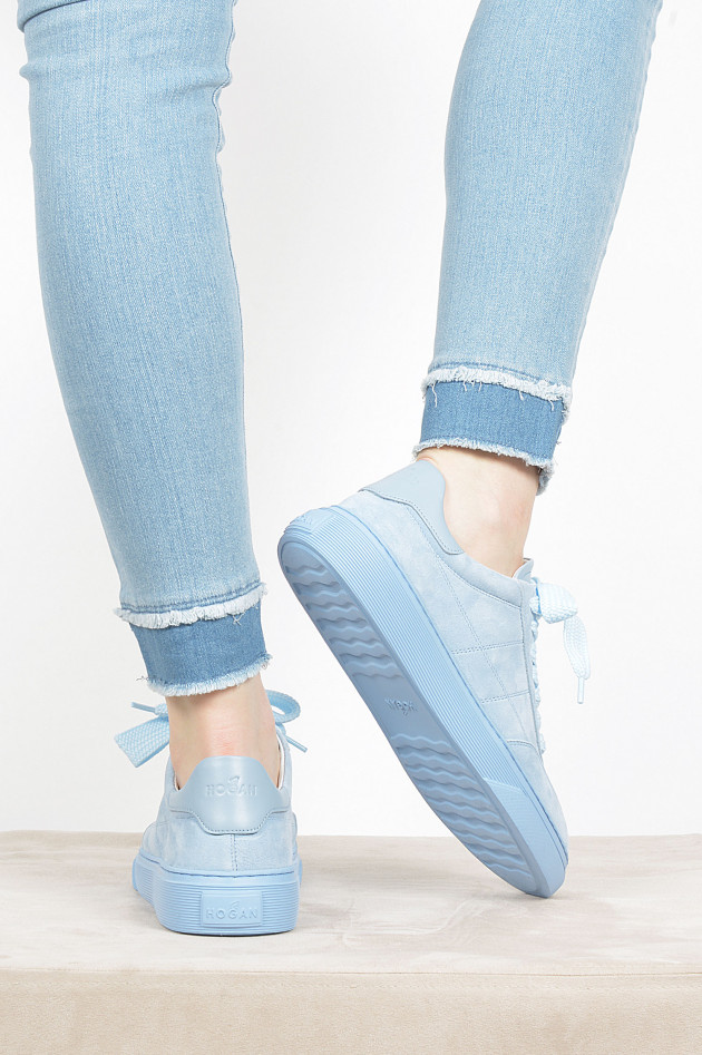 Hogan Sneakers aus Leder in Hellblau