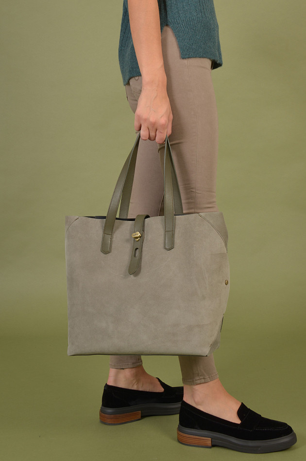 Hogan Shopper aus Veloursleder in Salbei