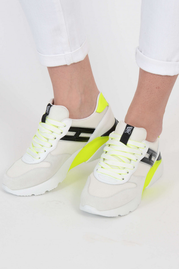 Sneakers mit Neongelben Akzenten in Weiß