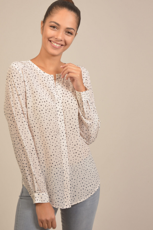 I Heart  Seidenbluse mit Sternchenprint in Beige/Navy