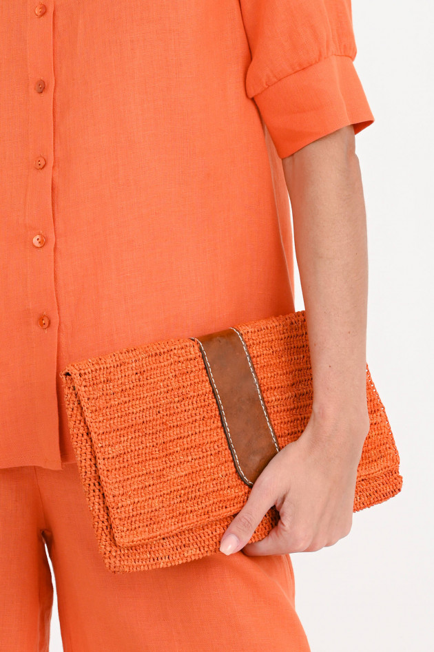 Ibeliv Clutch BELIZI mit Leder-Detail in Orange