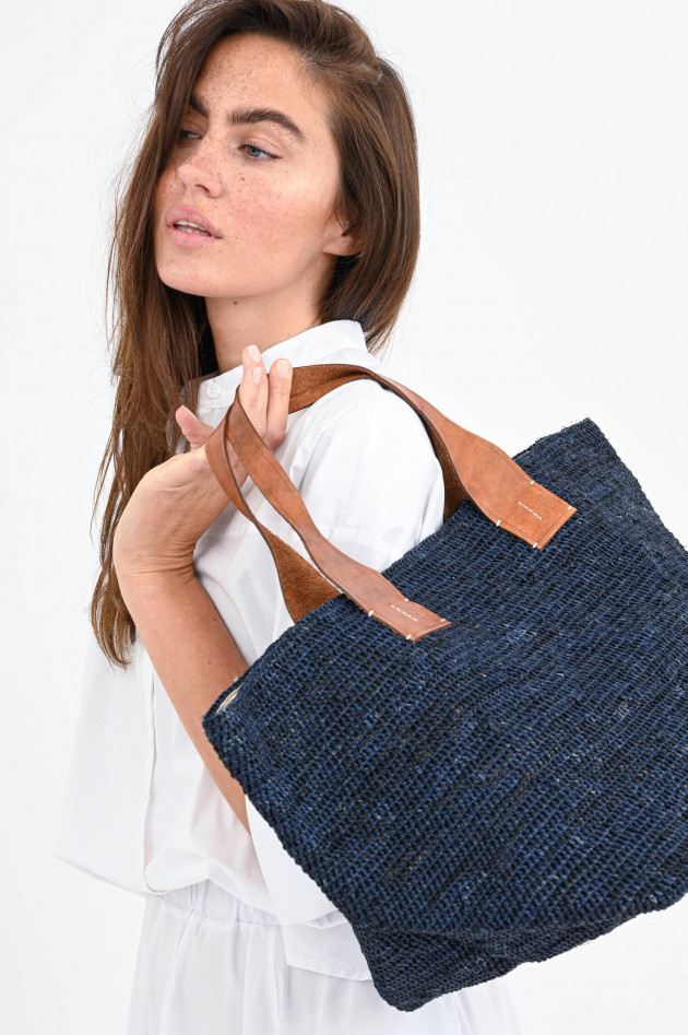 Ibeliv Shopper TOKYO mit Lederriemen in Marine | GRUENER.AT