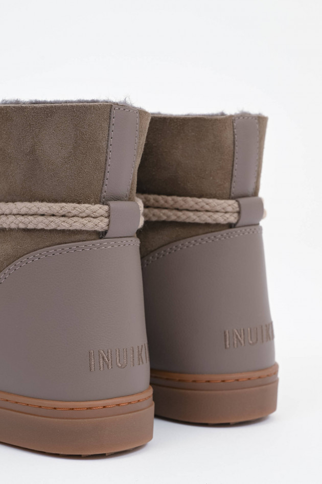 Inuikii Lammfell-Boots CLASSIC aus Veloursleder in Taupe