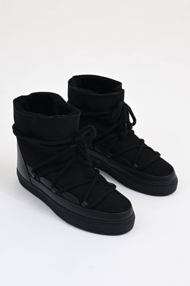 Inuikii Lammfell-Boot CLASSIC in Schwarz