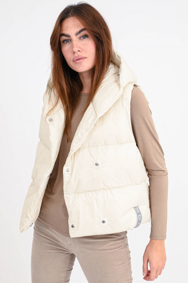 IQ Studio Daunenstepp-Gilet aus recyceltem Nylon in Creme