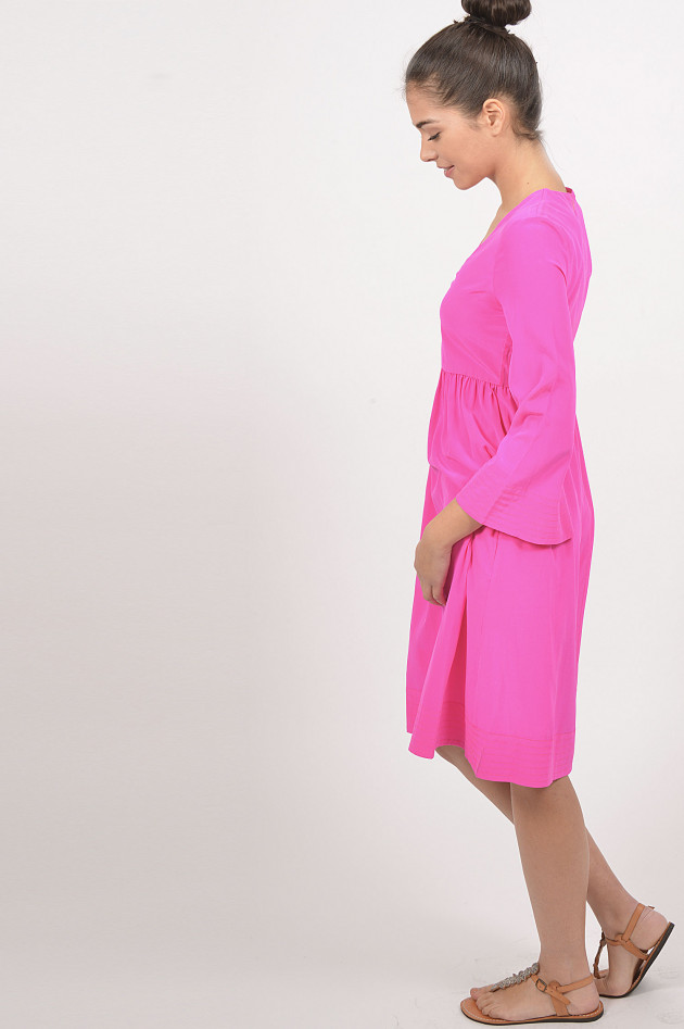 Jadicted Kleid mit Trompetenarm in Pink