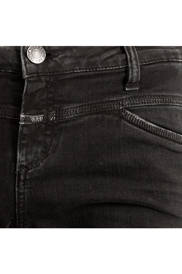 Closed Jean in Schwarz